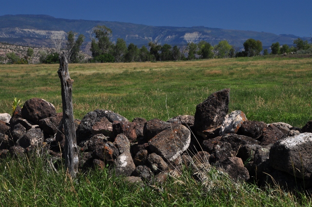 stone wall 